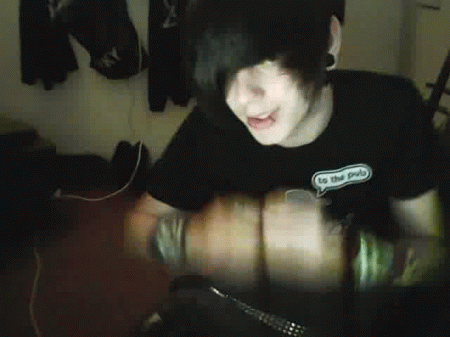 1057066a180abe525b47.35225959.gif