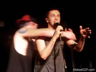 1061506a573241e2d504.15366653.gif