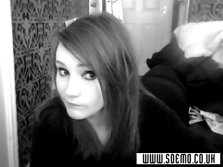 soEmo.co.uk - Emo Kids - A7XGuurl96