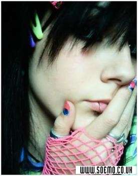 soEmo.co.uk - Emo Kids - AlexAgony