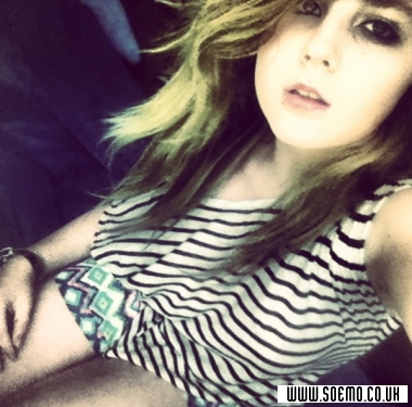 soEmo.co.uk - Emo Kids - Beautiful-Outcast