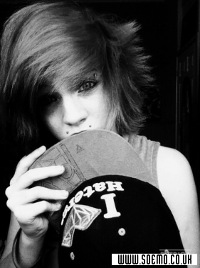 soEmo.co.uk - Emo Kids - Bindedsoulz