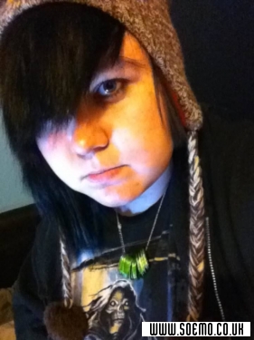 soEmo.co.uk - Emo Kids - CasMotionless