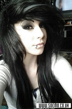 soEmo.co.uk - Emo Kids - EveUnicorn