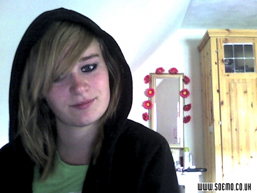 soEmo.co.uk - Emo Kids - GiganticGiulia