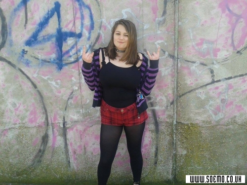 soEmo.co.uk - Emo Kids - IAmASerenader