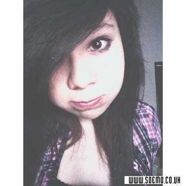 soEmo.co.uk - Emo Kids - IamMadelineElizabeth