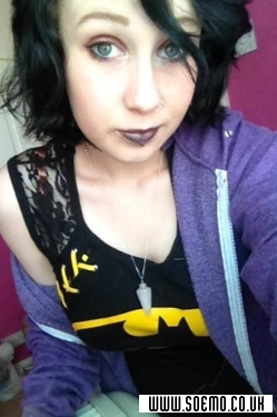 soEmo.co.uk - Emo Kids - Jamiee-Amanda