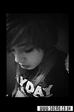 soEmo.co.uk - Emo Kids - KasaiWolf