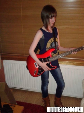 soEmo.co.uk - Emo Kids - OnlyBlackAndWhite