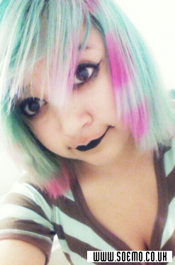 soEmo.co.uk - Emo Kids - Peggy_Psychoo