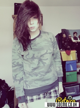 soEmo.co.uk - Emo Kids - Pocketsizesuicide