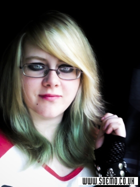 soEmo.co.uk - Emo Kids - RikaChuu