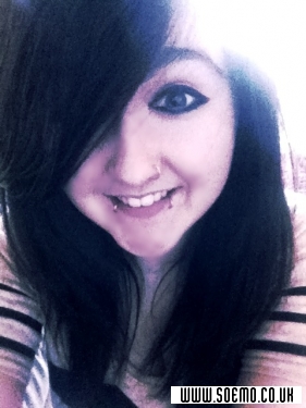 soEmo.co.uk - Emo Kids - SceneBiGirl