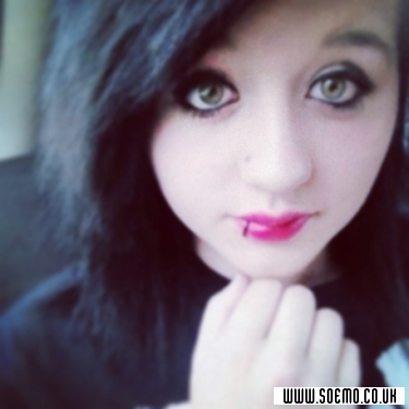 soEmo.co.uk - Emo Kids - Scissorhands447