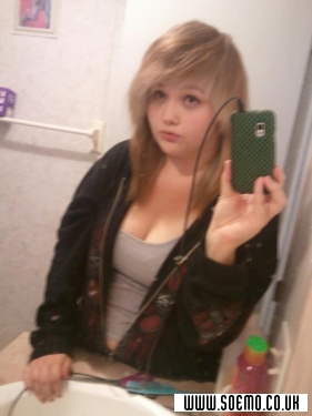 soEmo.co.uk - Emo Kids - ShadowInHell3912