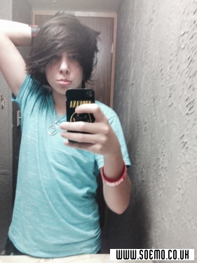 soEmo.co.uk - Emo Kids - Whalesarecoollikeme