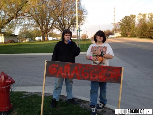 soEmo.co.uk - Emo Kids - XXxEMOROXxXX