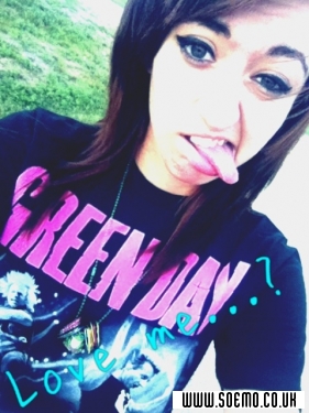 soEmo.co.uk - Emo Kids - XloveX_XKiaraX17