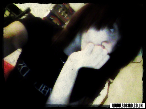 soEmo.co.uk - Emo Kids - XxWoundedAngelxX