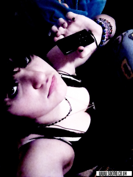 soEmo.co.uk - Emo Kids - Axel-1z-dead