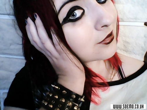 soEmo.co.uk - Emo Kids - Axori