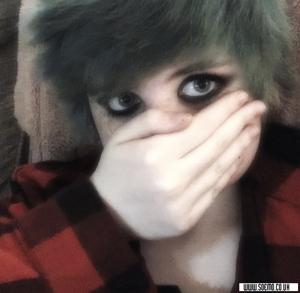 soEmo.co.uk - Emo Kids - angelpoe