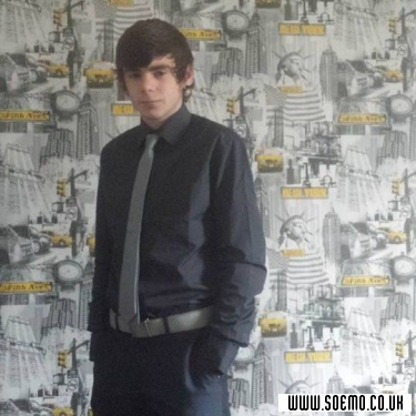 soEmo.co.uk - Emo Kids - ashl3wis