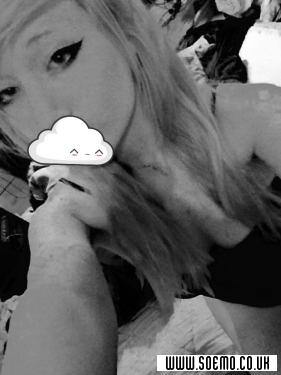 soEmo.co.uk - Emo Kids - buhnee