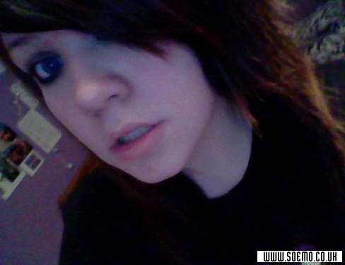 soEmo.co.uk - Emo Kids - blackeyedbeauty