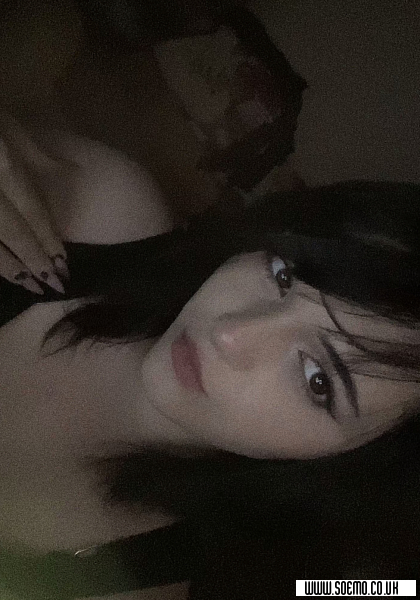 soEmo.co.uk - Emo Kids - Cemeterygirl69