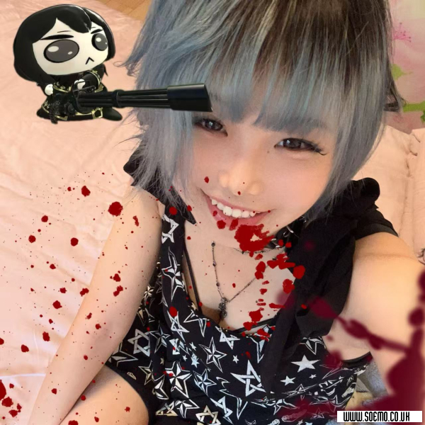 soEmo.co.uk - Emo Kids - Charlotterun