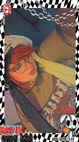soEmo.co.uk - Emo Kids - Chlorin3_in_my_v3ins