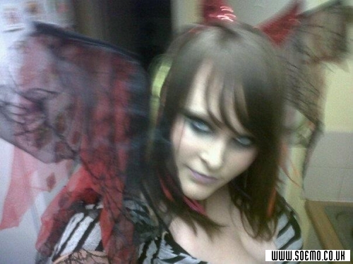 soEmo.co.uk - Emo Kids - Cwal03