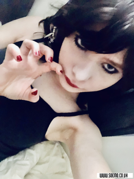 soEmo.co.uk - Emo Kids - Cycl0neGurl