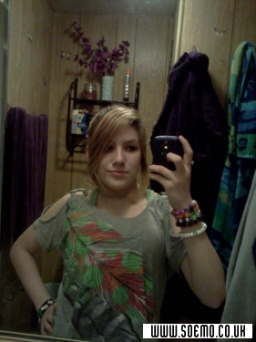 soEmo.co.uk - Emo Kids - cinnabear12