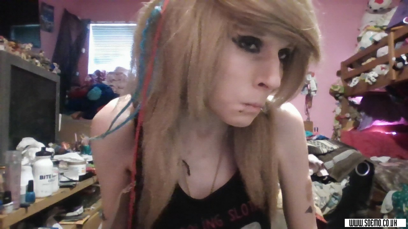 soEmo.co.uk - Emo Kids - emoKatie1999