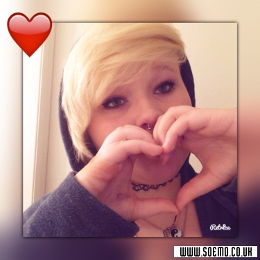 soEmo.co.uk - Emo Kids - eyes_to_hear