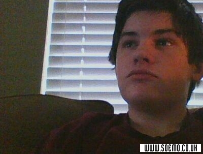 soEmo.co.uk - Emo Kids - Fallininsidetheblack