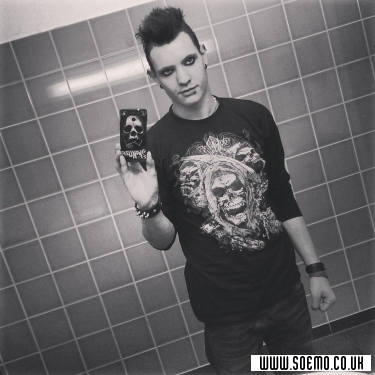 soEmo.co.uk - Emo Kids - Flou