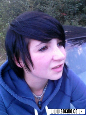 soEmo.co.uk - Emo Kids - graffitixskies