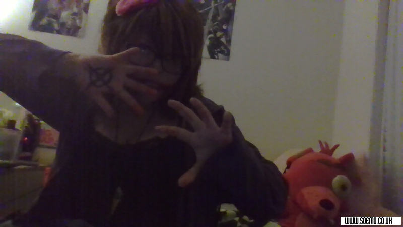 soEmo.co.uk - Emo Kids - Lea0w0Cannible