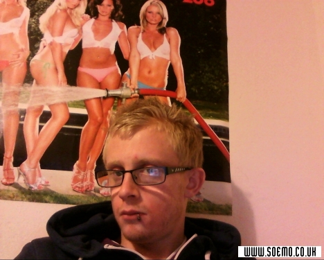 soEmo.co.uk - Emo Kids - little_emo20