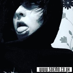 soEmo.co.uk - Emo Kids - MikeySadBoy