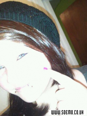 soEmo.co.uk - Emo Kids - nikkibear_cupcake123