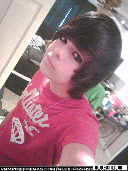 soEmo.co.uk - Emo Kids - Peepsandrazorblades