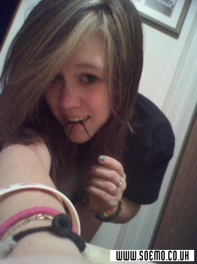 soEmo.co.uk - Emo Kids - pinklovesyou18