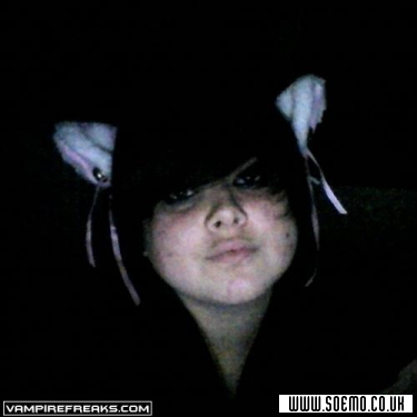 soEmo.co.uk - Emo Kids - Scarletwolf