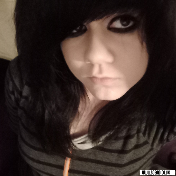 soEmo.co.uk - Emo Kids - sunnymustdie