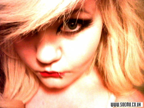 soEmo.co.uk - Emo Kids - skullyReaper